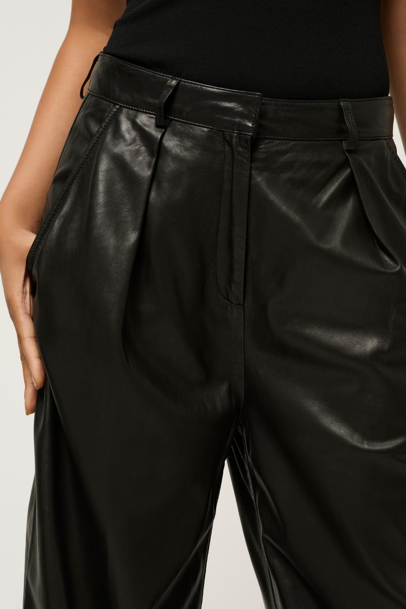 WIDE LEG LEATHER BOY PANT BLACK